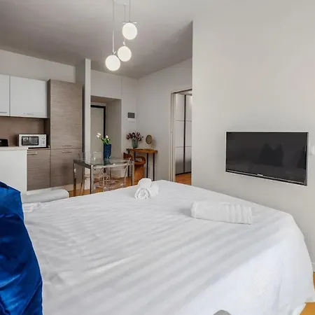 Cindrelle - Near The Historic Center לקו